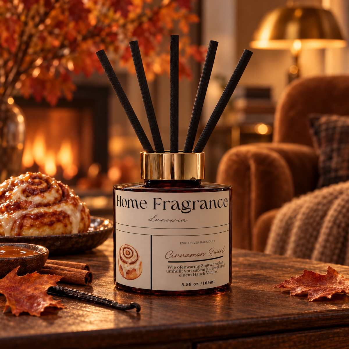 LUNOWIA Raumduft Cinnamon Swirl mit Duftstäbchen in einer gemütlichen Herbst-Lounge